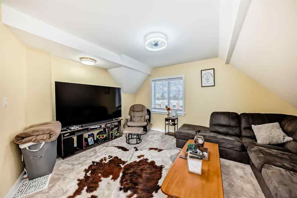 MLS&reg; # A2270378 - 2035 20TH Avenue  in NONE Bowden, Residential Open Houses