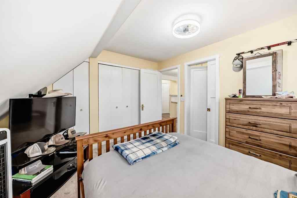 MLS&reg; # A2270378 - 2035 20TH Avenue  in NONE Bowden, Residential Open Houses