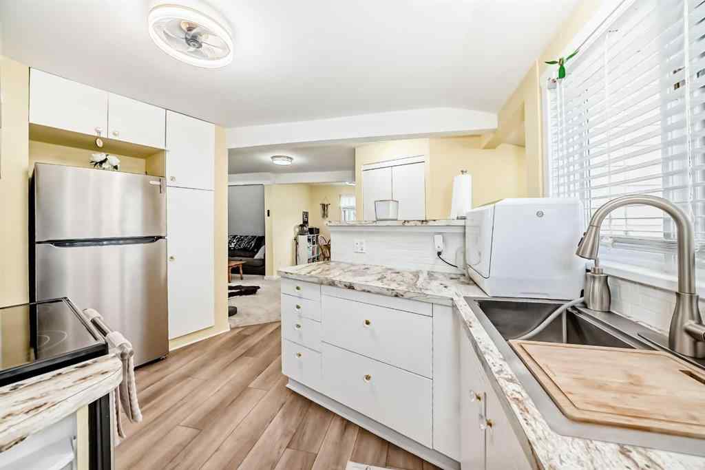 MLS&reg; # A2270378 - 2035 20TH Avenue  in NONE Bowden, Residential Open Houses