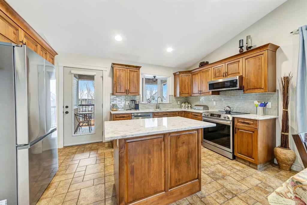 MLS&reg; # A2270379 - 2026 63 Avenue Court  in Lakeside Lloydminster, Residential Open Houses