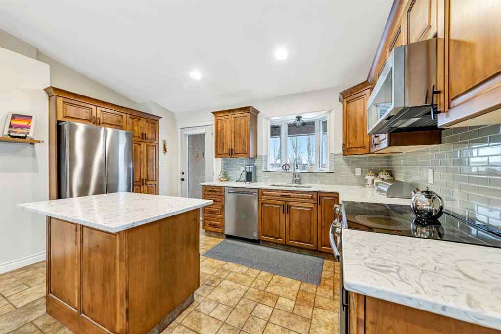 MLS&reg; # A2270379 - 2026 63 Avenue Court  in Lakeside Lloydminster, Residential Open Houses