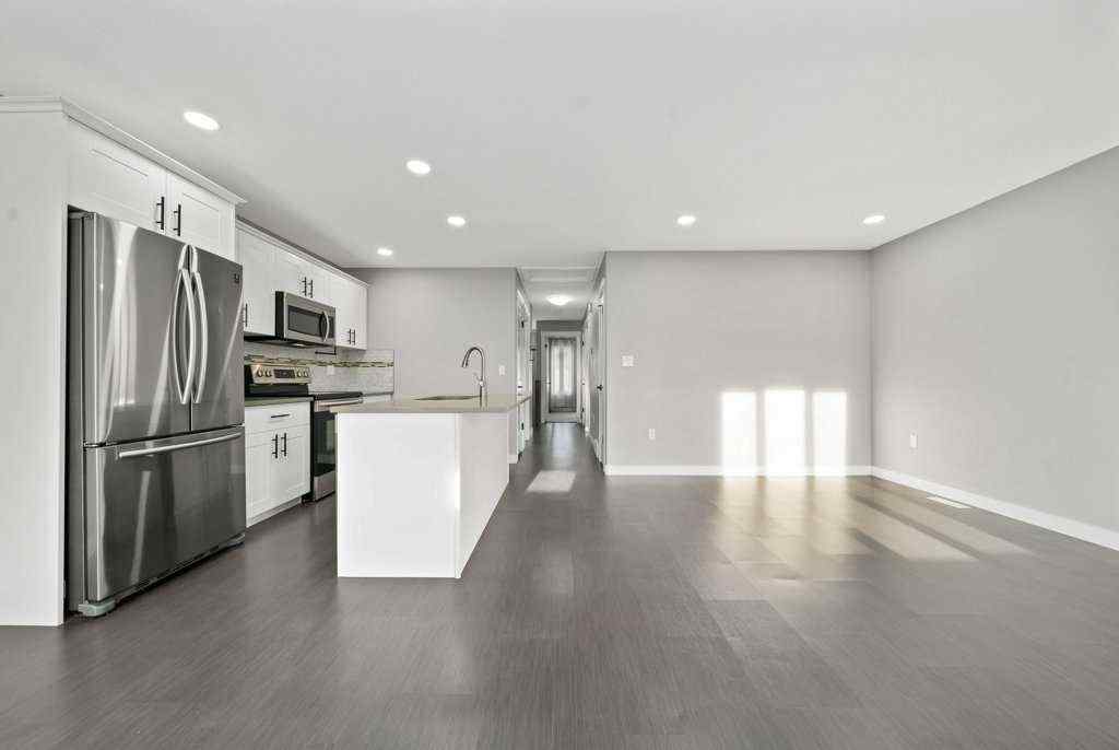 MLS&reg; # A2270381 - 29 Somerside Gate SE in Southland Medicine Hat, Residential Open Houses