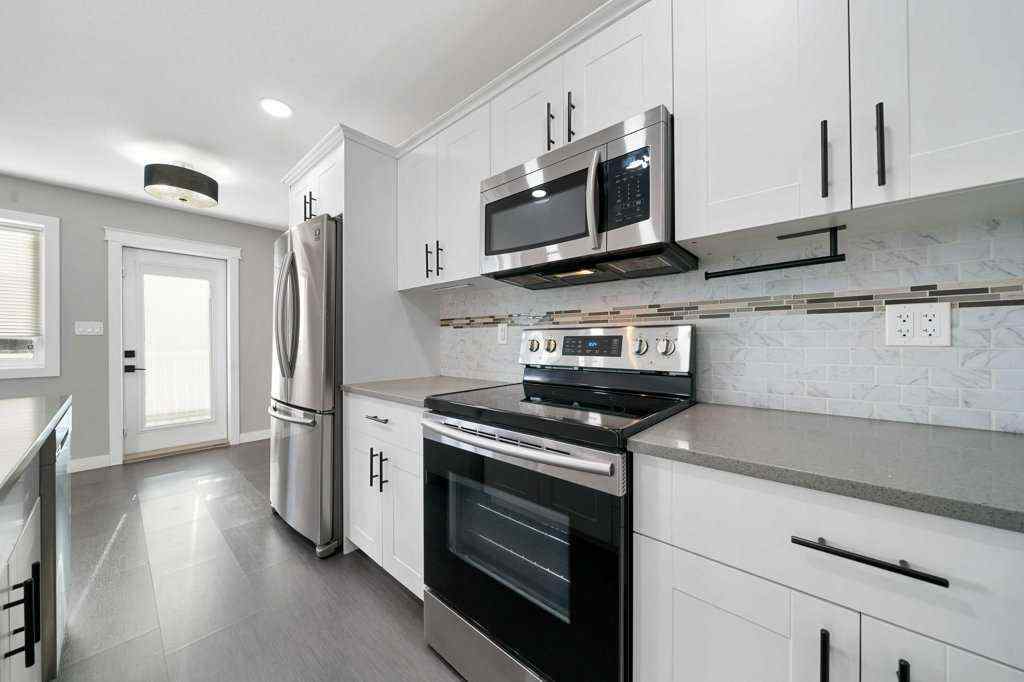 MLS&reg; # A2270381 - 29 Somerside Gate SE in Southland Medicine Hat, Residential Open Houses