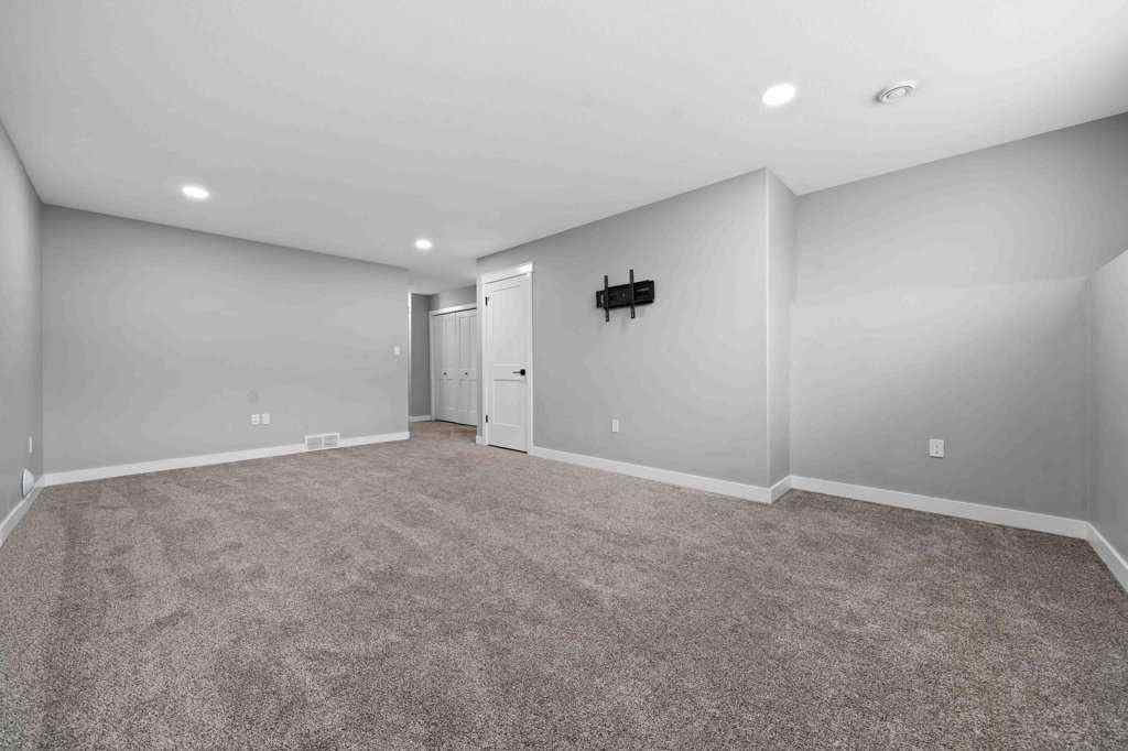 MLS&reg; # A2270381 - 29 Somerside Gate SE in Southland Medicine Hat, Residential Open Houses