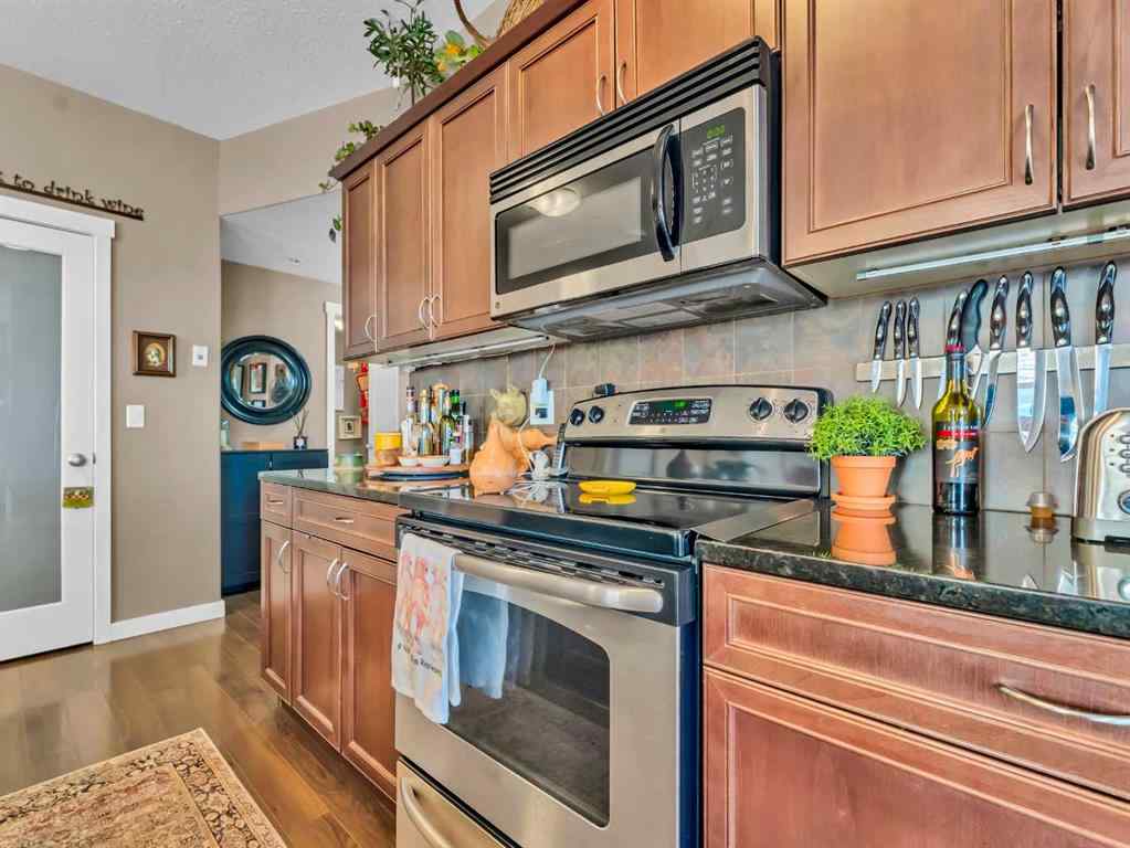 MLS&reg; # A2270386 - Unit #121 19 Terrace View NE in Terrace Medicine Hat, Residential Open Houses