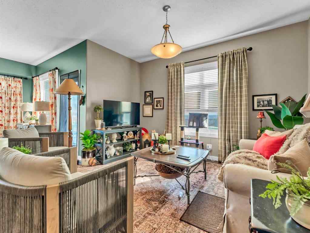 MLS&reg; # A2270386 - Unit #121 19 Terrace View NE in Terrace Medicine Hat, Residential Open Houses