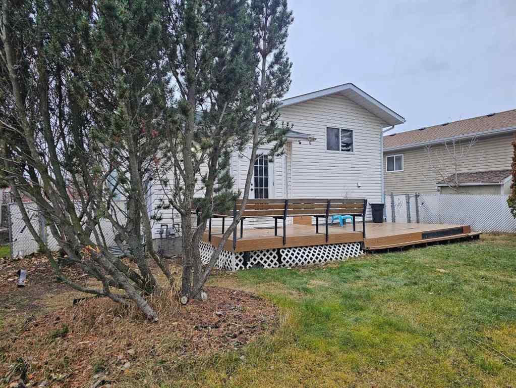 MLS® # A2270390 - 9626 65 Avenue  in Country Club Estates Grande Prairie, Residential Open Houses