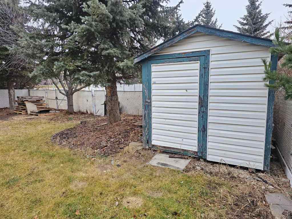 MLS® # A2270390 - 9626 65 Avenue  in Country Club Estates Grande Prairie, Residential Open Houses