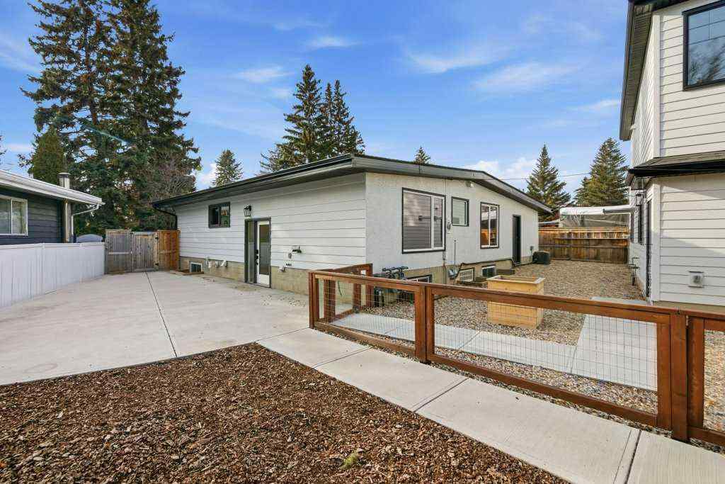 MLS® A2270400 - 3124 Leduc Crescent SW in Lakeview Calgary, Residential