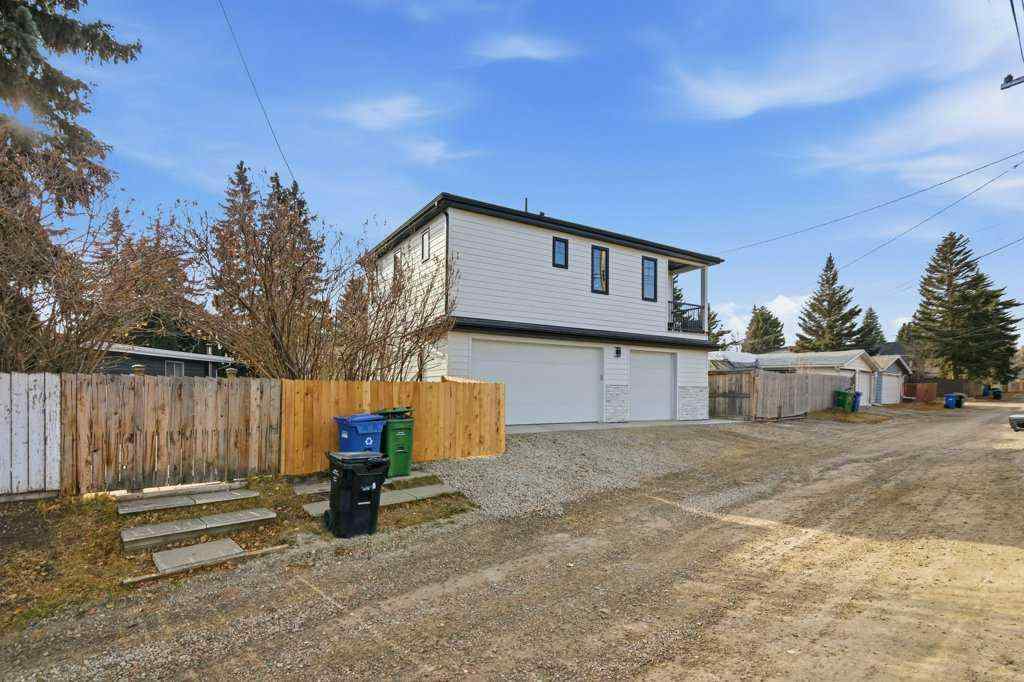 MLS® A2270400 - 3124 Leduc Crescent SW in Lakeview Calgary, Residential
