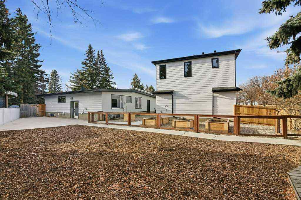 MLS® A2270400 - 3124 Leduc Crescent SW in Lakeview Calgary, Residential