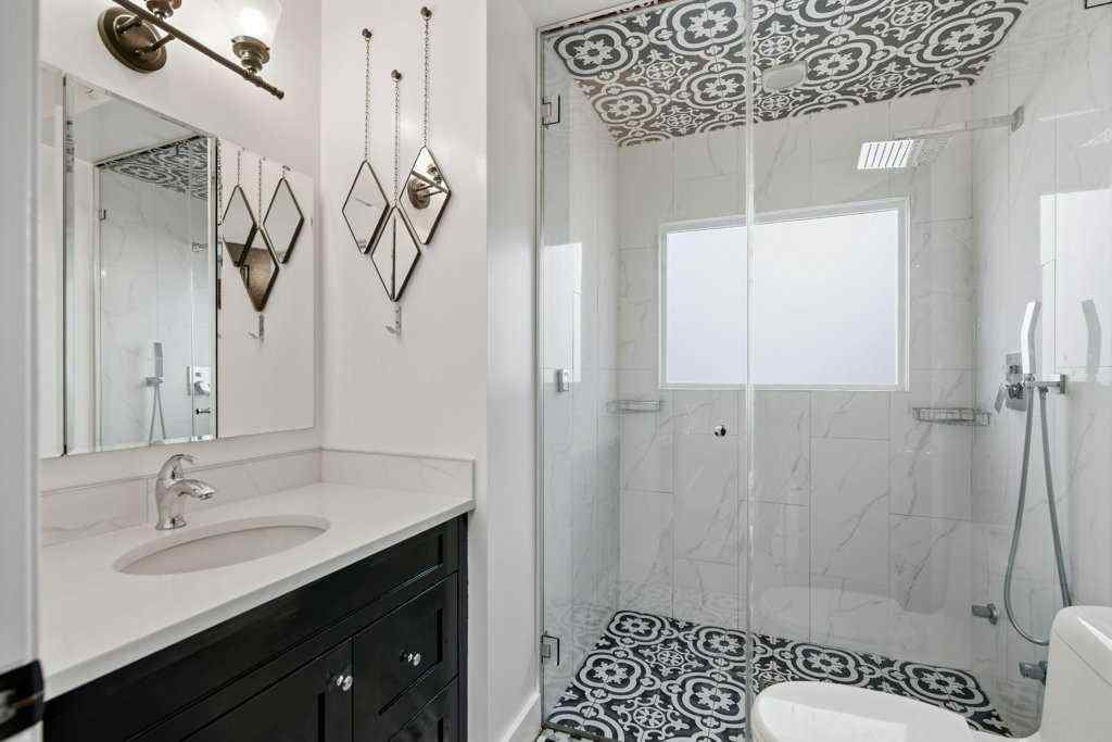 MLS® A2270400 - 3124 Leduc Crescent SW in Lakeview Calgary, Residential