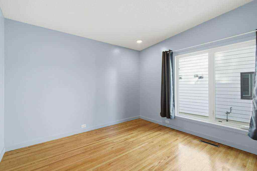 MLS® A2270400 - 3124 Leduc Crescent SW in Lakeview Calgary, Residential