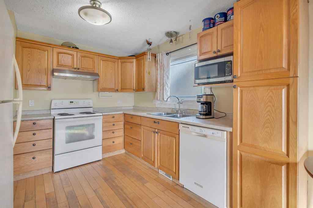 MLS&reg; # A2270415 - 65 Gunn Street  in Glendale Red Deer, Residential Open Houses