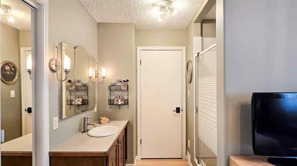 MLS&reg; # A2270418 - 58 Maxwell Avenue  in Morrisroe Extension Red Deer, Residential Open Houses