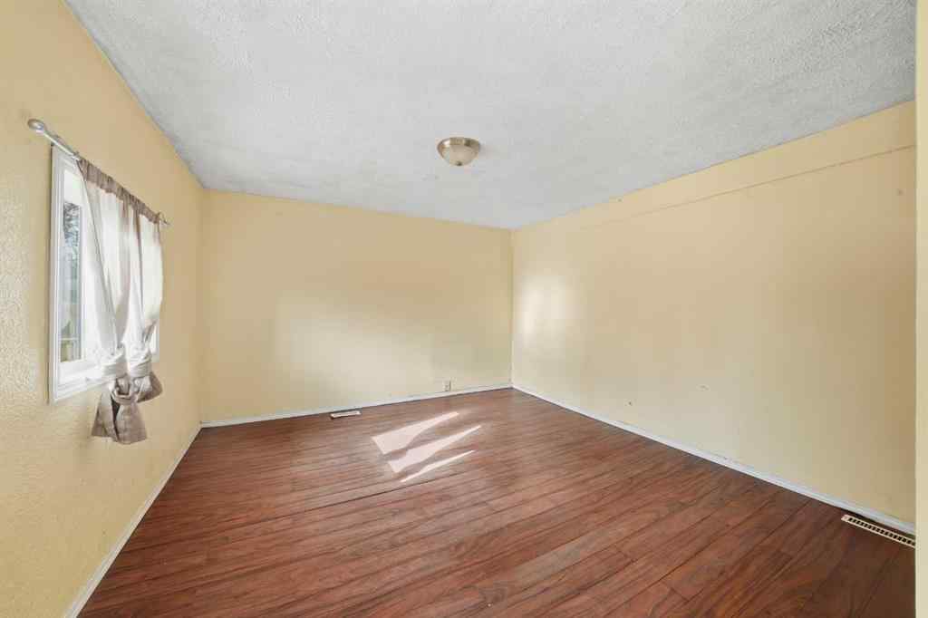 MLS&reg; # A2270423 - 1221 Lucina Street  in Hawkridge Estates Penhold, Commercial Open Houses