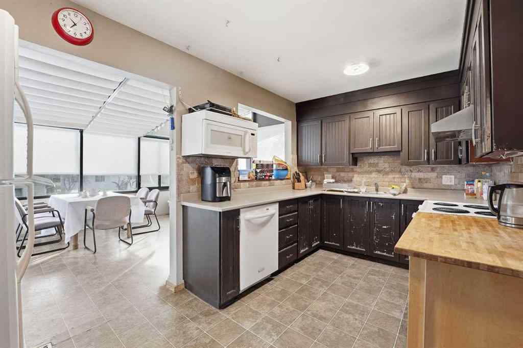 MLS&reg; # A2270425 - 2018 Cottonwood Crescent SE in Southview Calgary, Residential Open Houses