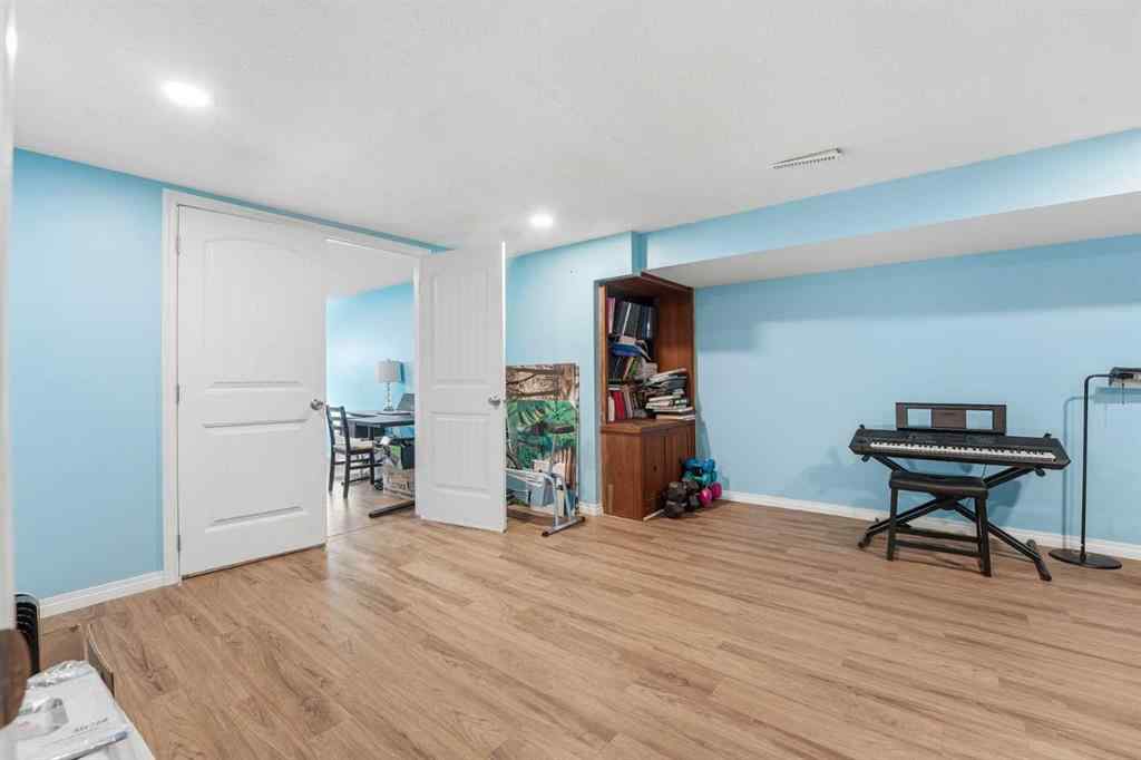 MLS&reg; # A2270425 - 2018 Cottonwood Crescent SE in Southview Calgary, Residential Open Houses