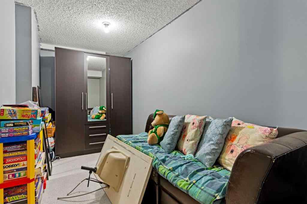 MLS® A2270431 - 6 Castleglen Road NE in Castleridge Calgary, Residential