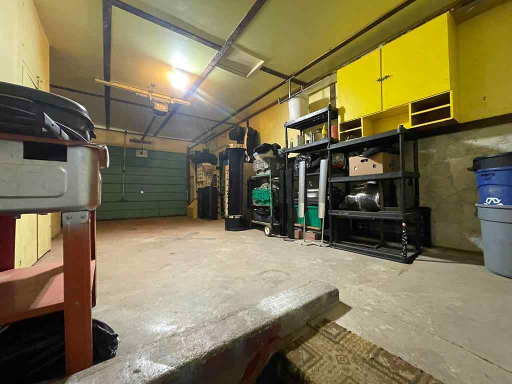 MLS&reg; # A2270432 - 1020 1 Street W in NONE Kindersley, Residential Open Houses