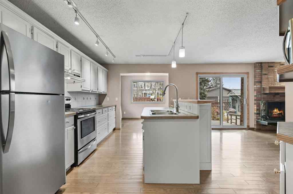 MLS® A2270434 - 328 Norseman Road NW in North Haven Upper Calgary, Residential