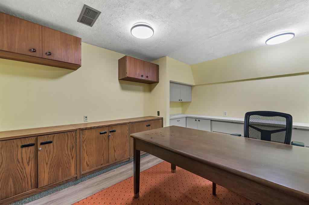 MLS® A2270434 - 328 Norseman Road NW in North Haven Upper Calgary, Residential