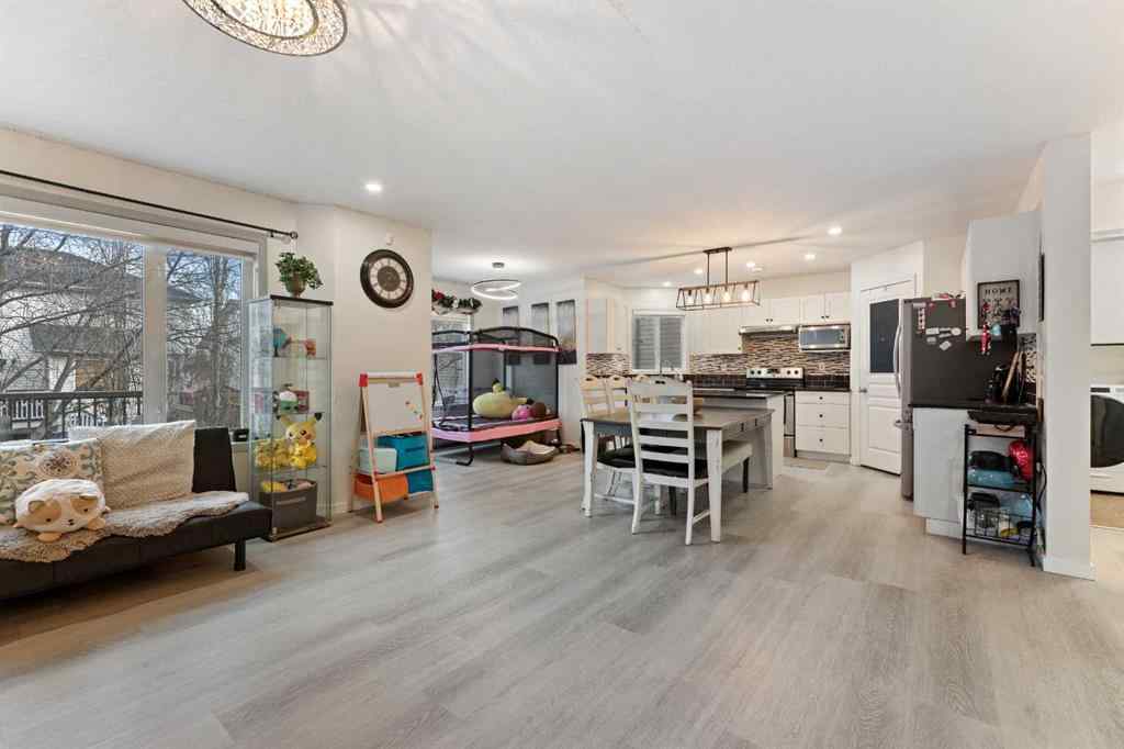 MLS&reg; # A2270444 - 140 Fairways Drive NW in Fairways Airdrie, Residential Open Houses