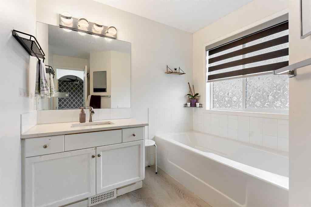 MLS&reg; # A2270444 - 140 Fairways Drive NW in Fairways Airdrie, Residential Open Houses