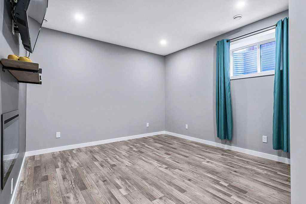 MLS® # A2270447 - 111 Drake Landing Loop  in Drake Landing Okotoks, Residential Open Houses