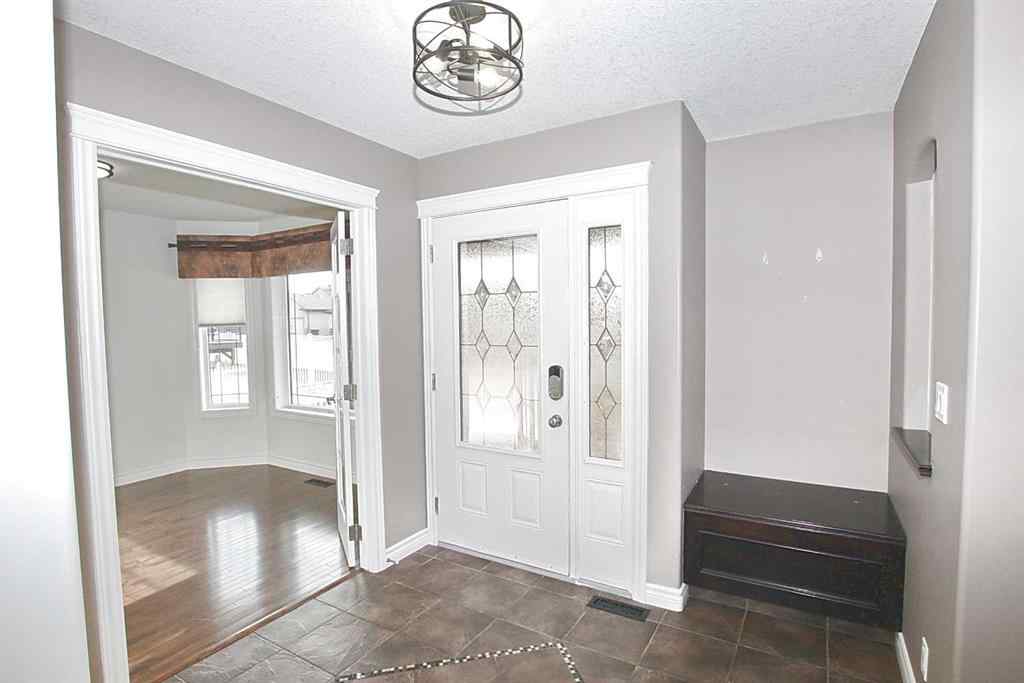 MLS&reg; # A2270448 - 18 Lakeland Road  in Lakeway Landing Sylvan Lake, Residential Open Houses