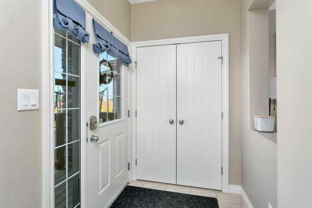 MLS&reg; # A2270449 - 3 Ross Close  in Ryders Ridge Sylvan Lake, Residential Open Houses