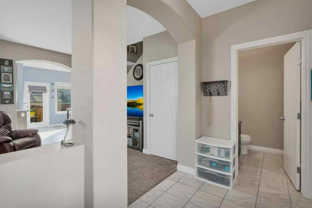 MLS&reg; # A2270449 - 3 Ross Close  in Ryders Ridge Sylvan Lake, Residential Open Houses