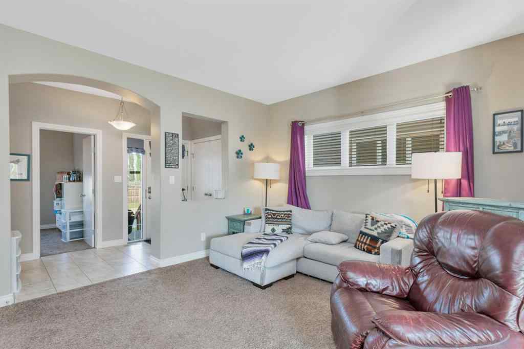 MLS&reg; # A2270449 - 3 Ross Close  in Ryders Ridge Sylvan Lake, Residential Open Houses