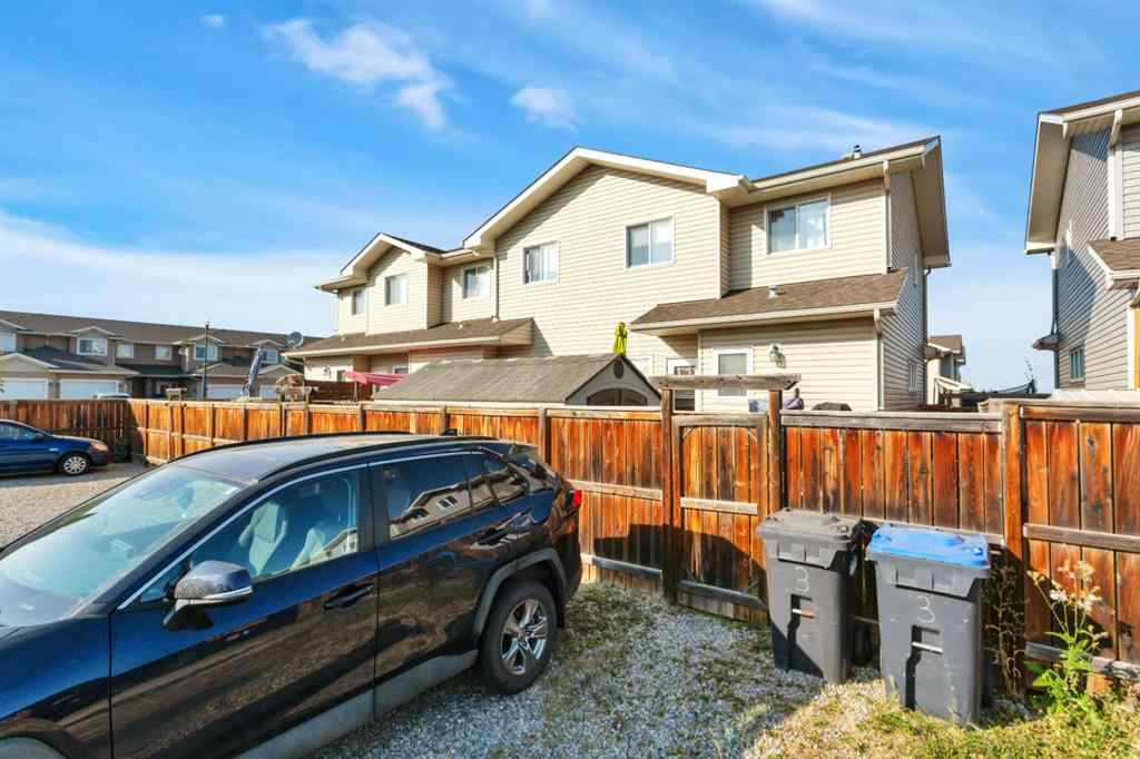 MLS&reg; # A2270449 - 3 Ross Close  in Ryders Ridge Sylvan Lake, Residential Open Houses