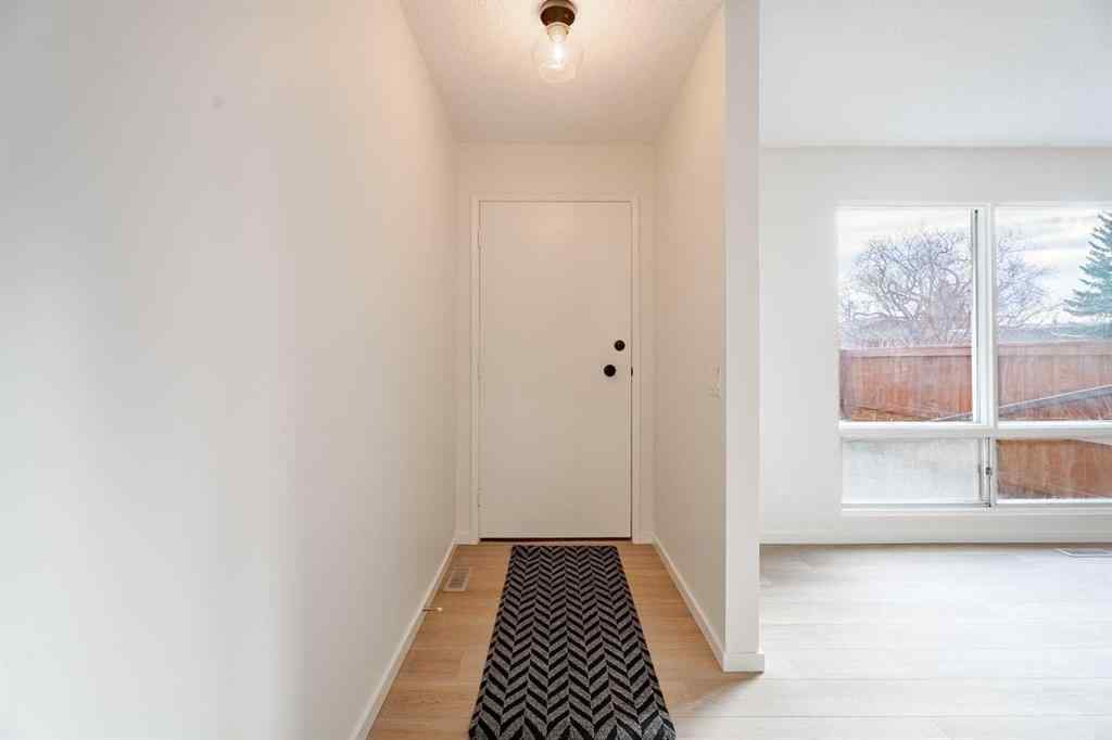 MLS® A2270452 - Unit #110 110 Canterbury Drive SW in Cedarbrae Calgary, Residential