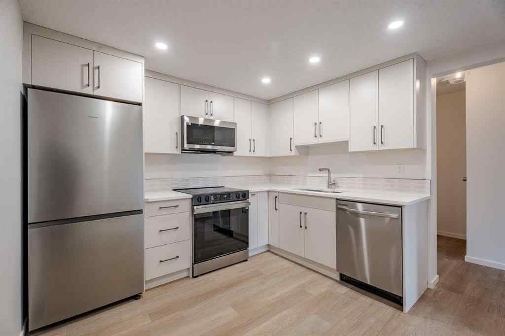 MLS® A2270452 - Unit #110 110 Canterbury Drive SW in Cedarbrae Calgary, Residential