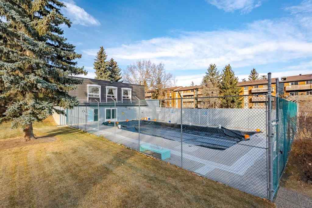 MLS® A2270452 - Unit #110 110 Canterbury Drive SW in Cedarbrae Calgary, Residential