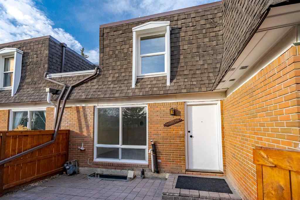 MLS® A2270452 - Unit #110 110 Canterbury Drive SW in Cedarbrae Calgary, Residential