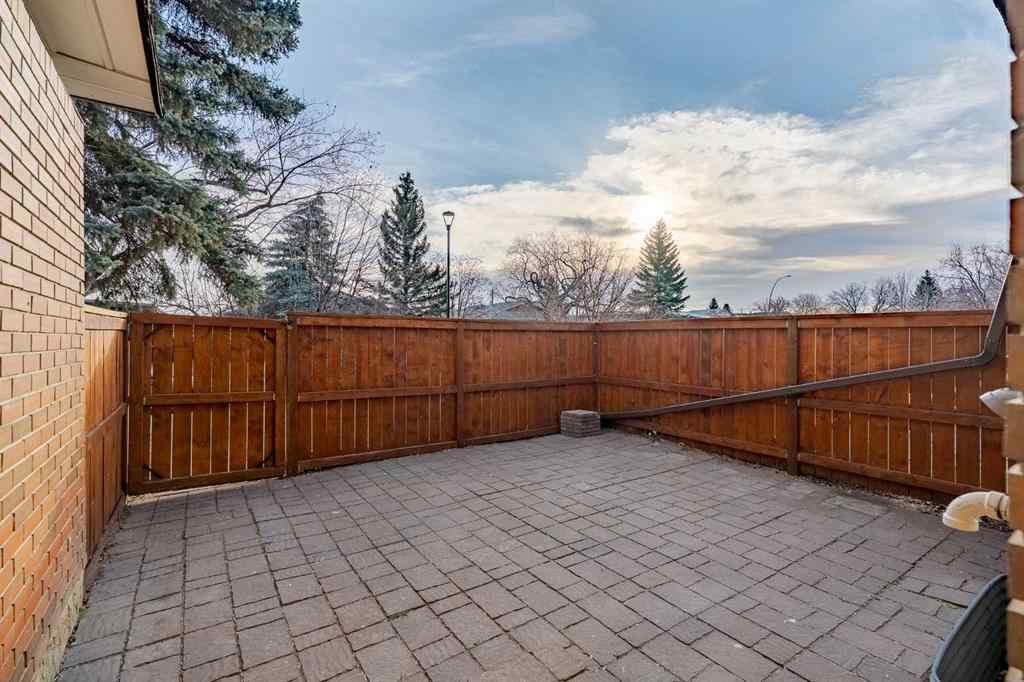 MLS® A2270452 - Unit #110 110 Canterbury Drive SW in Cedarbrae Calgary, Residential