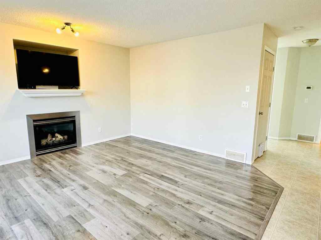 MLS&reg; # A2270453 - 8 Royal Elm Way NW in Royal Oak Calgary, Residential Open Houses