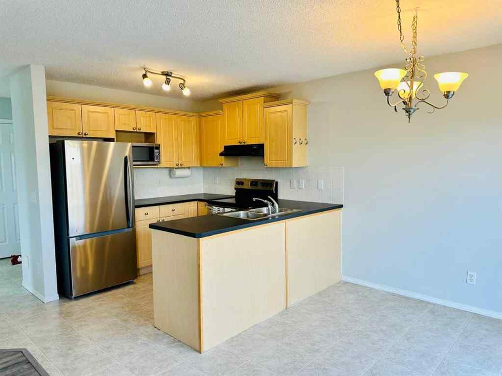 MLS&reg; # A2270453 - 8 Royal Elm Way NW in Royal Oak Calgary, Residential Open Houses
