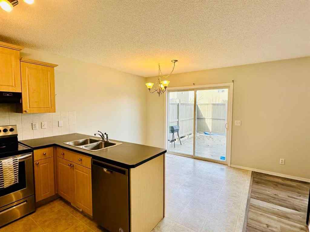 MLS&reg; # A2270453 - 8 Royal Elm Way NW in Royal Oak Calgary, Residential Open Houses