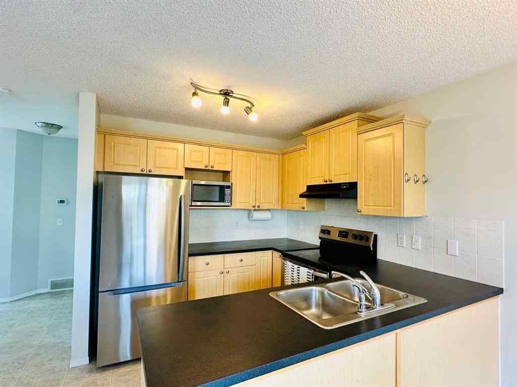 MLS&reg; # A2270453 - 8 Royal Elm Way NW in Royal Oak Calgary, Residential Open Houses
