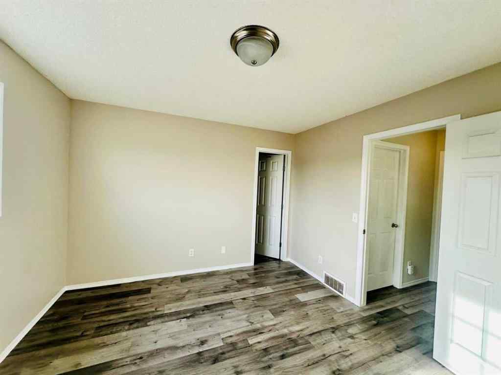 MLS&reg; # A2270453 - 8 Royal Elm Way NW in Royal Oak Calgary, Residential Open Houses