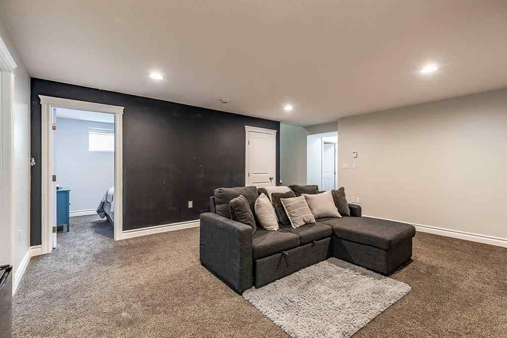 MLS&reg; # A2270455 - 203 Sterling Crescent SE in SE Southridge Medicine Hat, Residential Open Houses