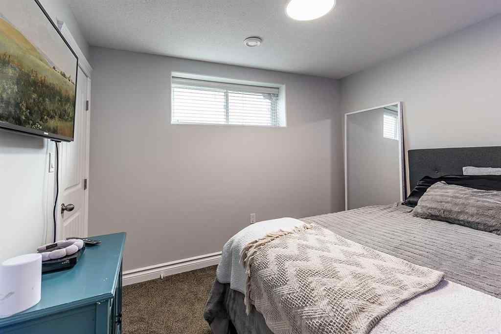 MLS&reg; # A2270455 - 203 Sterling Crescent SE in SE Southridge Medicine Hat, Residential Open Houses