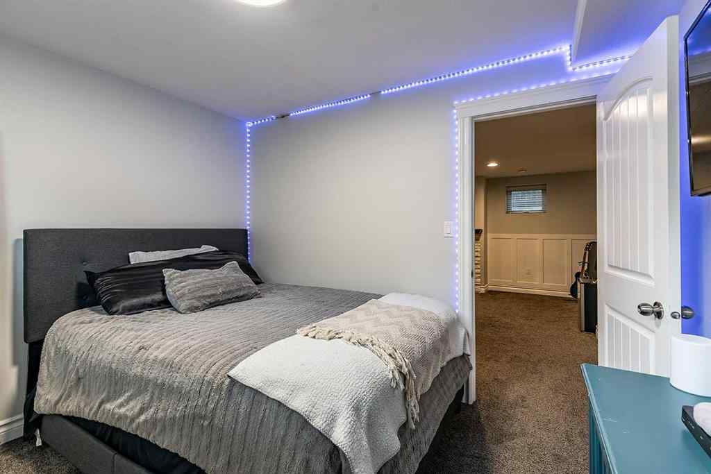 MLS&reg; # A2270455 - 203 Sterling Crescent SE in SE Southridge Medicine Hat, Residential Open Houses