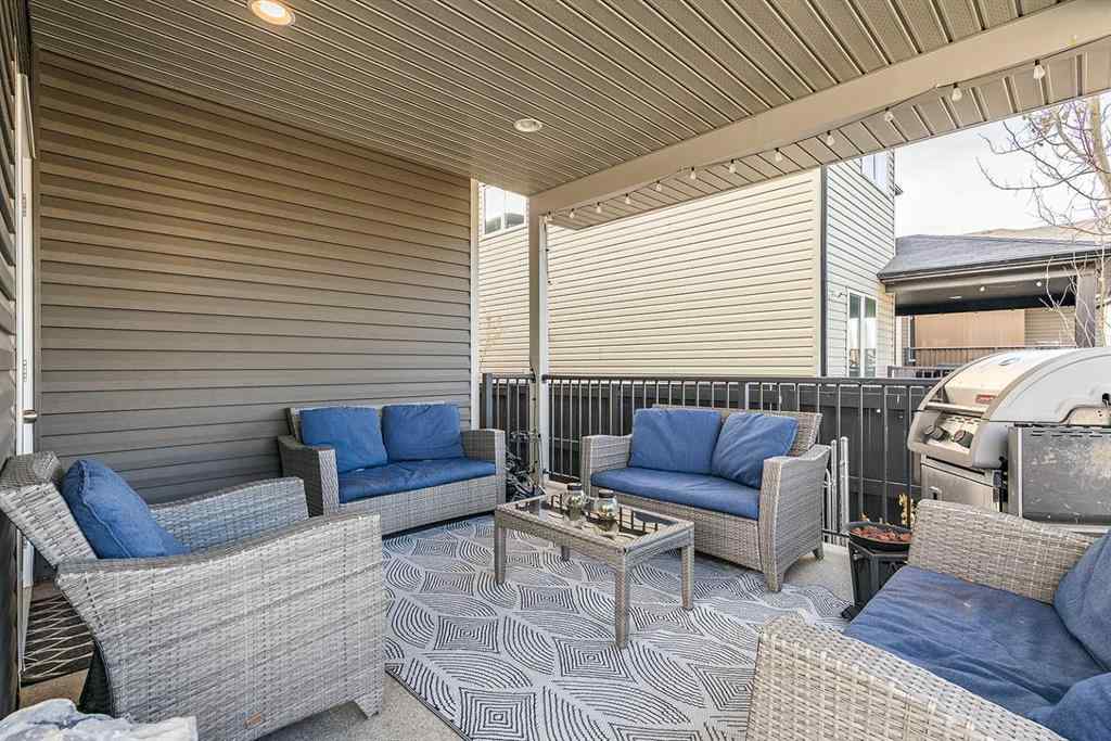 MLS&reg; # A2270455 - 203 Sterling Crescent SE in SE Southridge Medicine Hat, Residential Open Houses