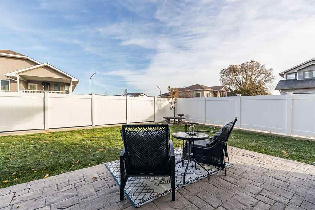 MLS&reg; # A2270455 - 203 Sterling Crescent SE in SE Southridge Medicine Hat, Residential Open Houses