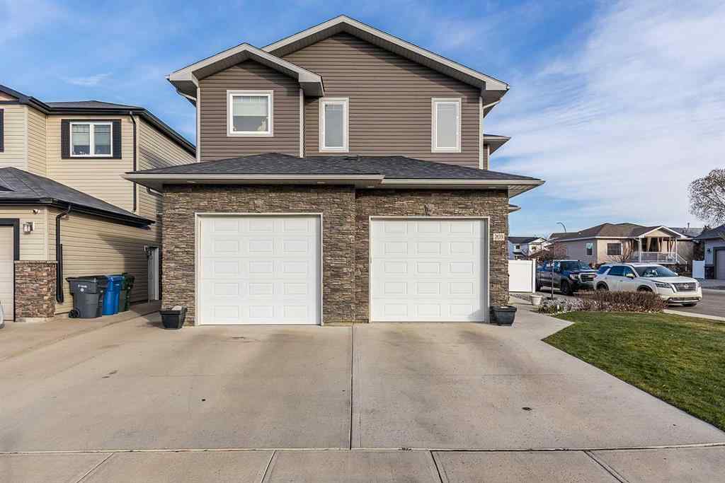 MLS&reg; # A2270455 - 203 Sterling Crescent SE in SE Southridge Medicine Hat, Residential Open Houses